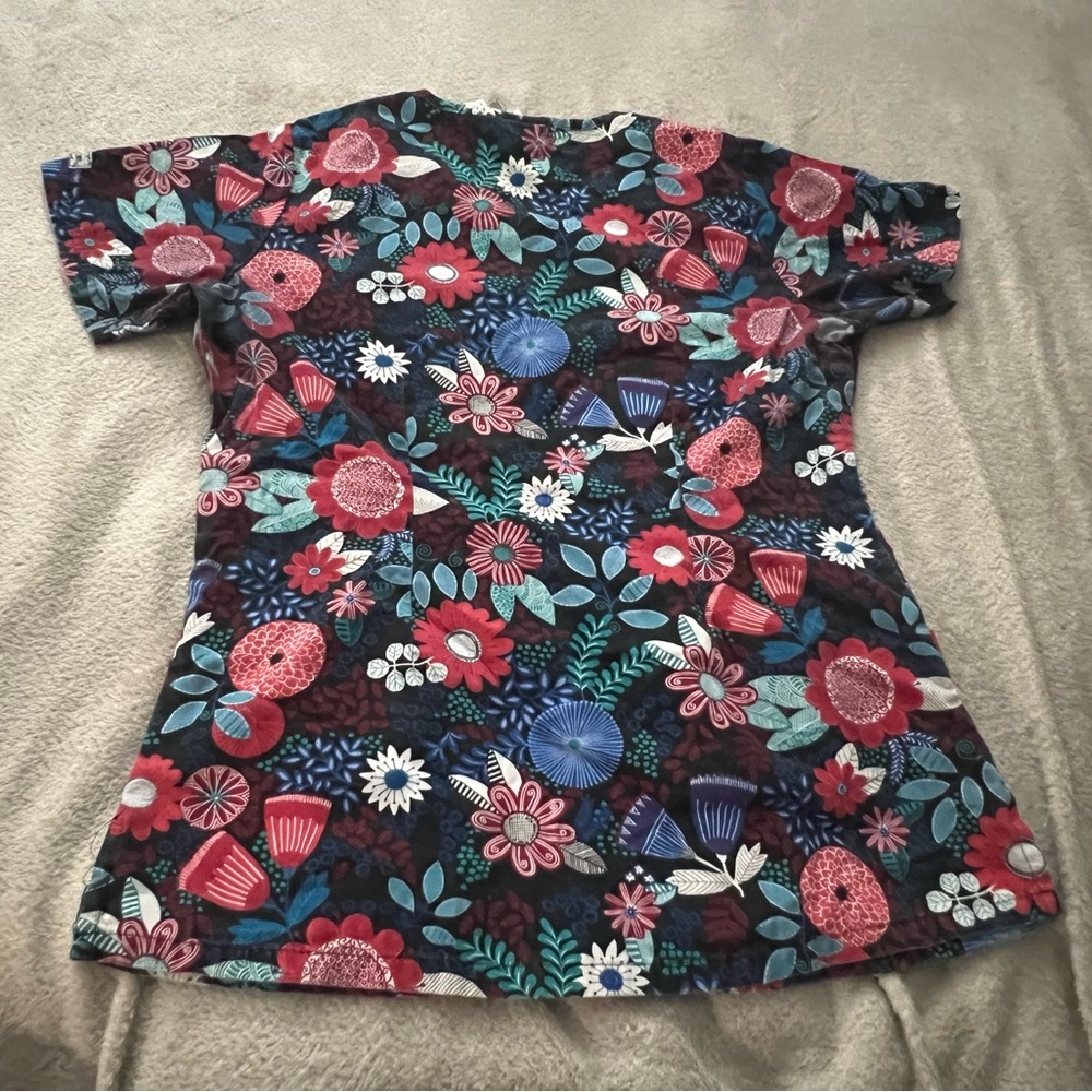 Us scrubs top - Picture 2 of 4